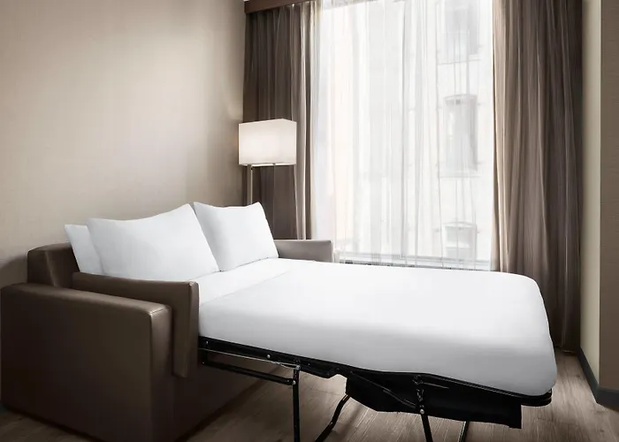 Ac By Marriott Downtown