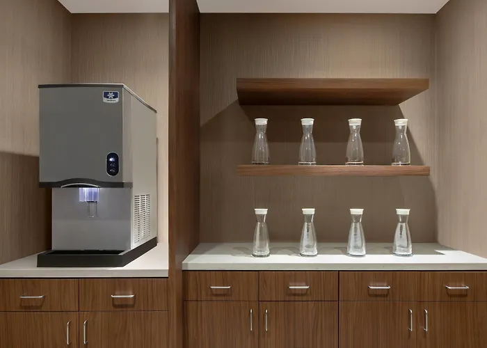 Ac By Marriott Downtown Hotel 3*