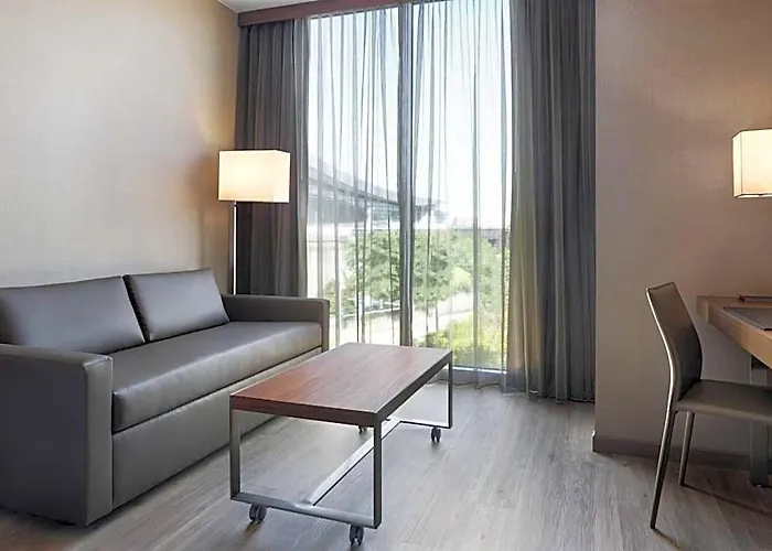 Ac By Marriott Downtown Hotel 3*