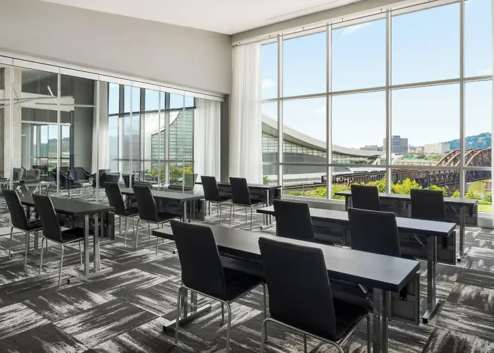 Ac By Marriott Downtown 3*